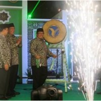 Gubernur Jabar, Ahmad Heryawan saat mebuka MTQ tingkat Jabar ke 33.